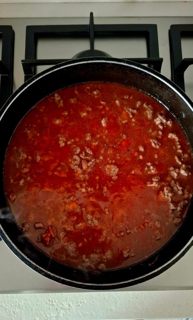 Macinato ragù bolognese manzo e salsiccia cottura lenta 2 ore con acqua