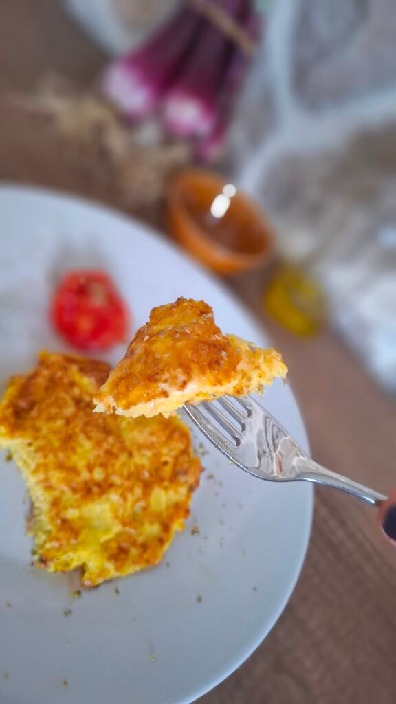 Frittatina monoporzione cipollotti e fontina cuore morbido si taglia con una forchetta