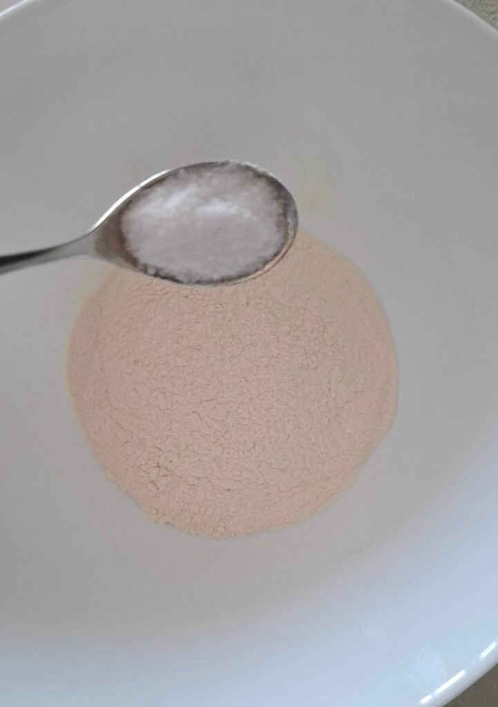 Sale nella pastella crepes