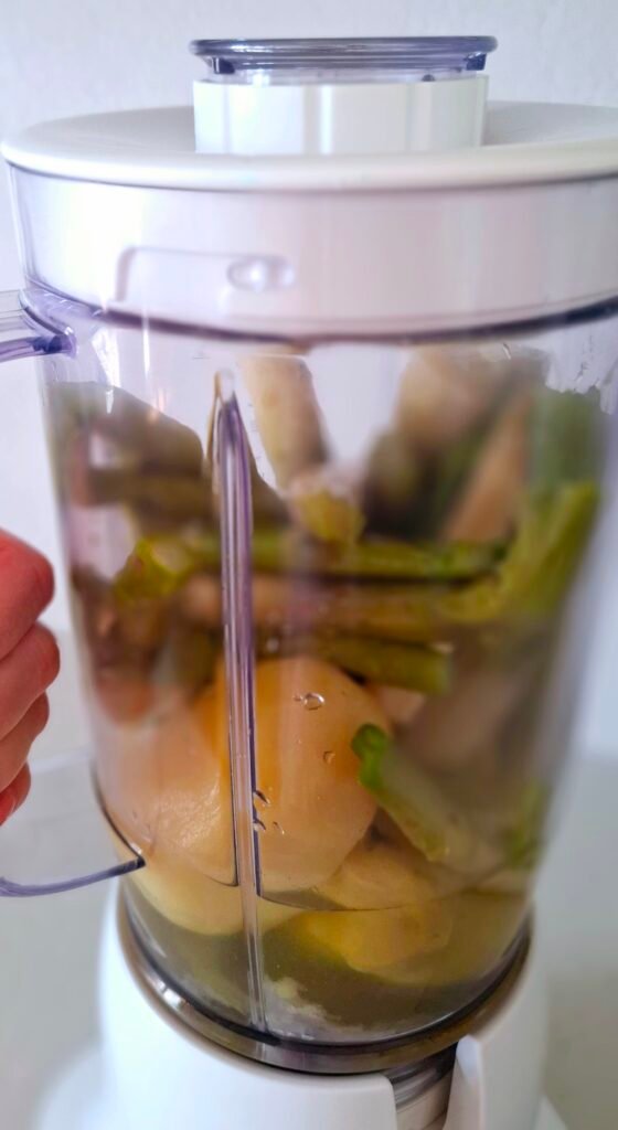 Verdure bollite nel mixer