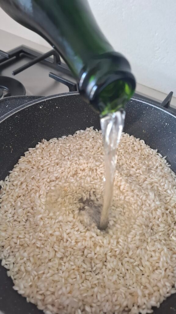 Vino versato nel riso 