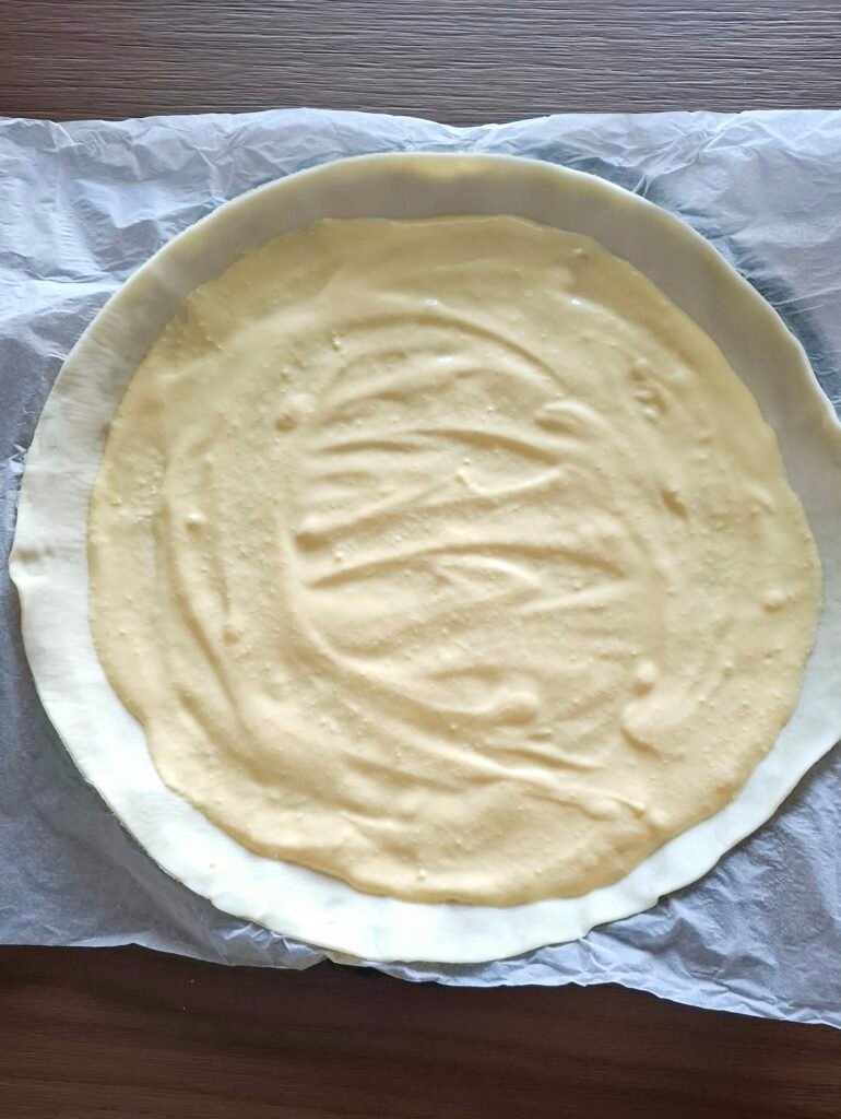 Quiche con pastella di uovo panna e parmigiano