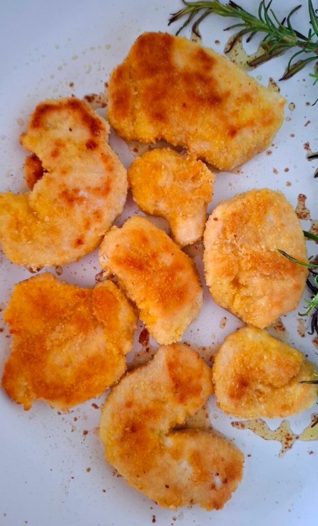 Pollo dorato a pezzetti
