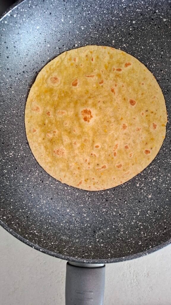 Tortilla dorata in padella