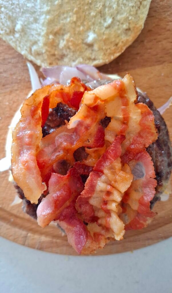 Svizzera e bacon su panino