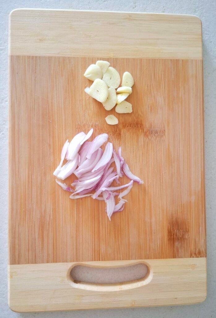 Aglio e cipolla a fettine