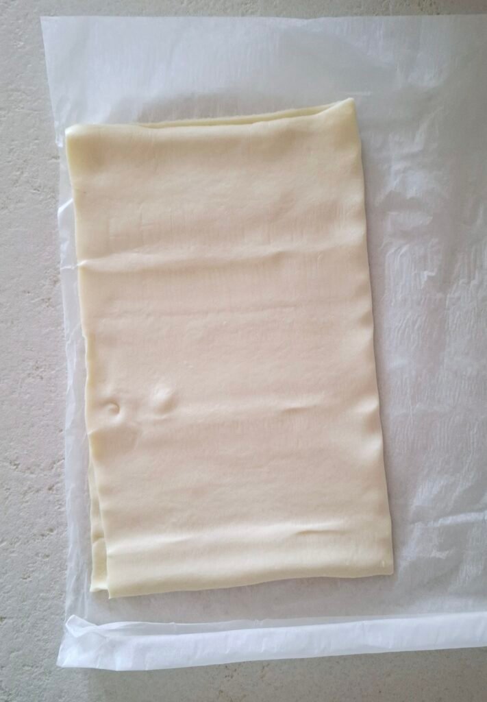 Pasta sfoglia piegata in 2