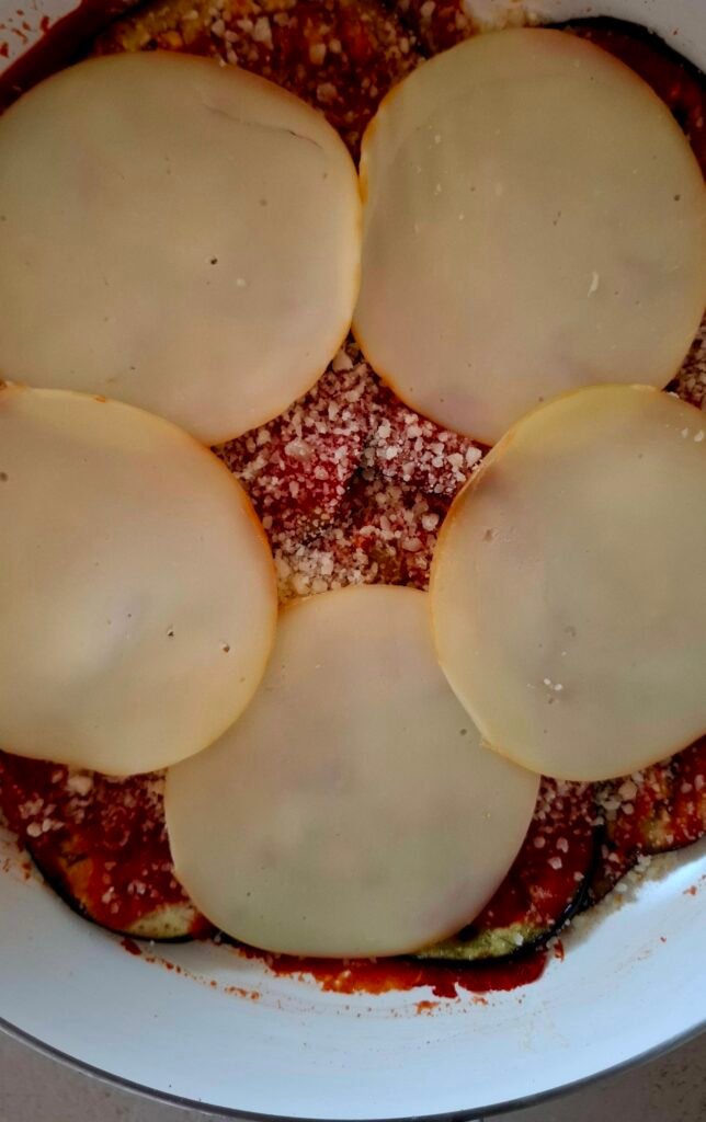 Scamorza sopra la parmigiana