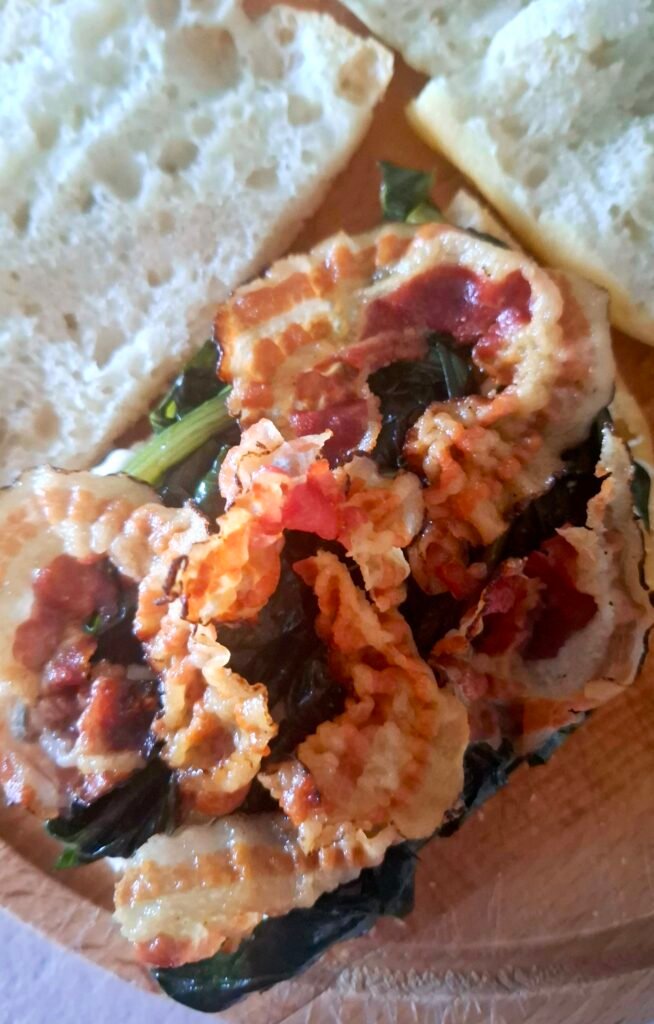Focaccia con aggiunta di pancetta e miele
